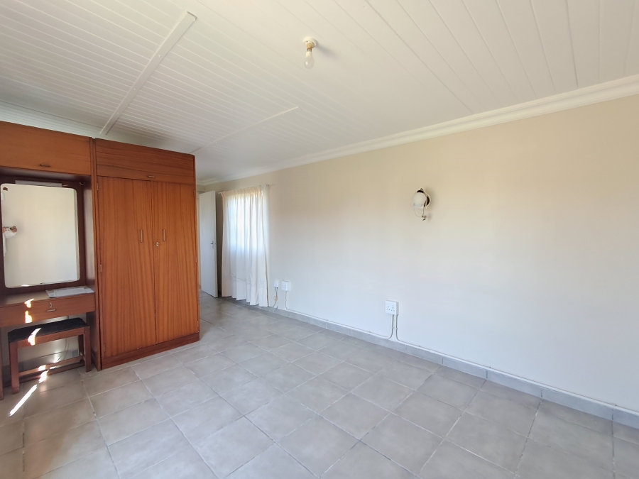 To Let 1 Bedroom Property for Rent in Humansdorp Eastern Cape
